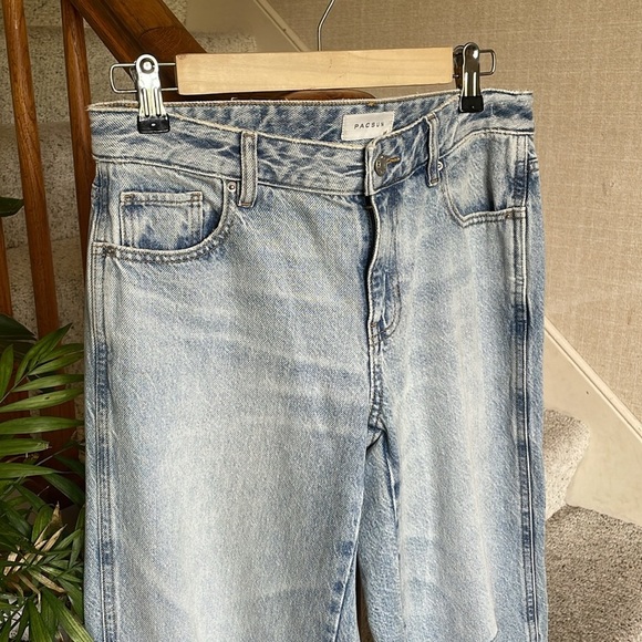 PacSun Trendy Casey Low Rise Baggy Light Indigo Distressed Wide Leg Jeans - Picture 4 of 13